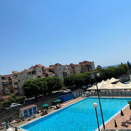 Naxos Beach Apartment Giardini-Naxos
